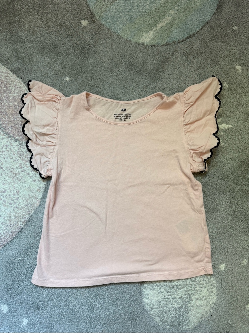 H&M Pink Ruffle Sleeve Girlโs Top